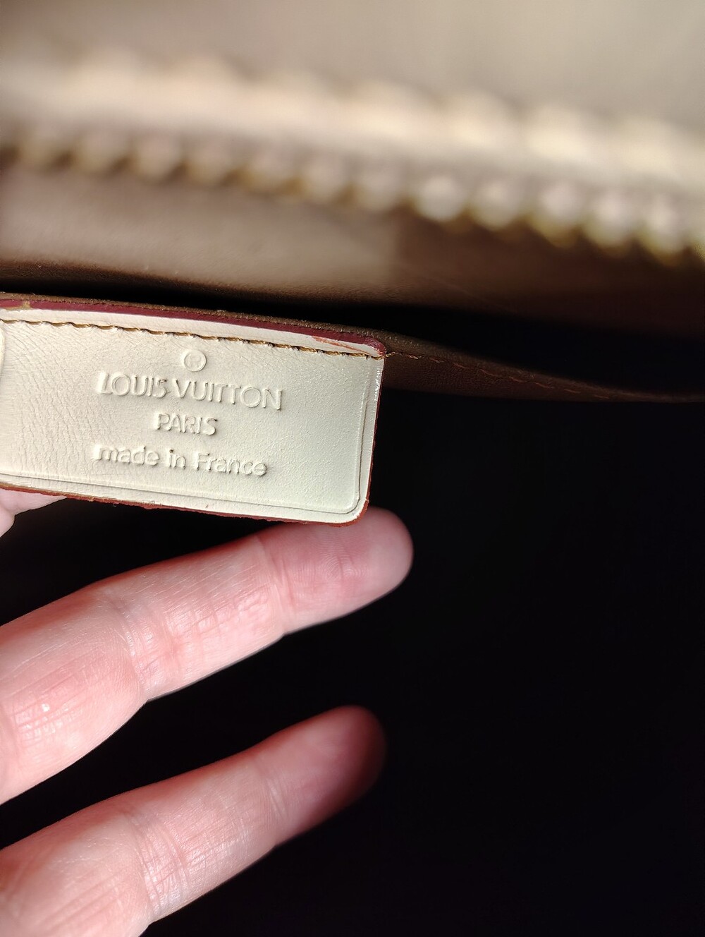 Louis Vuitton Metallic Gold Vernis Top-Handle Bag with Matching Wallet - Picture 8 of 13